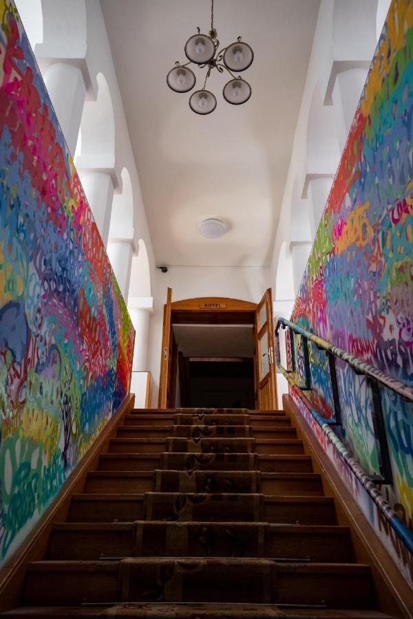 Grandhotel Sluchatko - Ex Zamecky Hotel Vranov nad Dyjí Kültér fotó