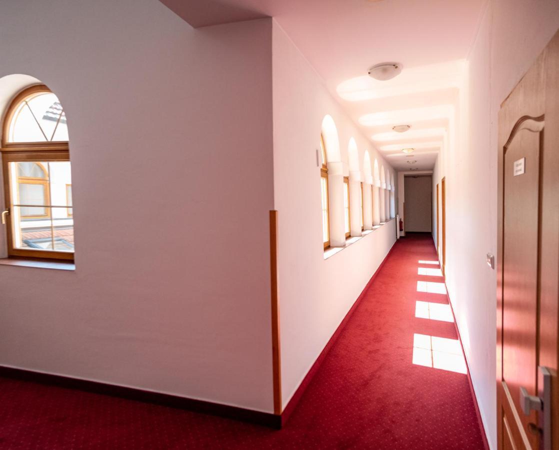Grandhotel Sluchatko - Ex Zamecky Hotel Vranov nad Dyjí Kültér fotó